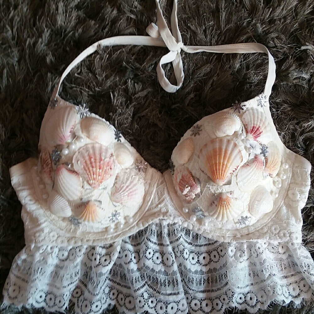 Hand made sea shell top!